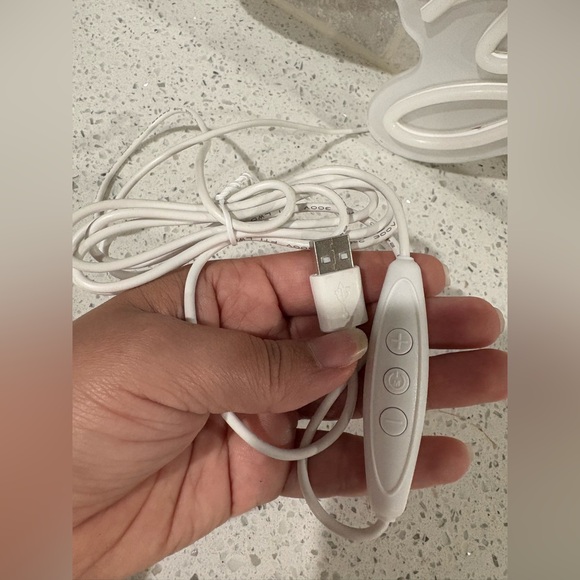 🆕 Congrats Graduation Neon Sign LED - Picture 5 of 5